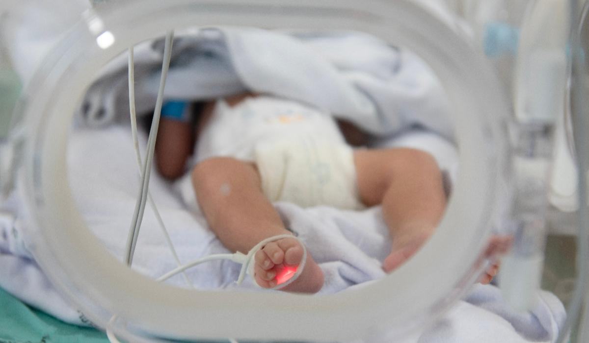 Premiera medicala in Harghita: o femeie a adus pe lume cvadrupleti. Doi dintre nou-nascuti sunt in stare critica